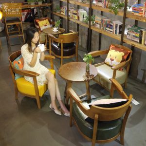 Ghế cafe phòng trà gỗ nguyên khối đơn giản GCCĐ01